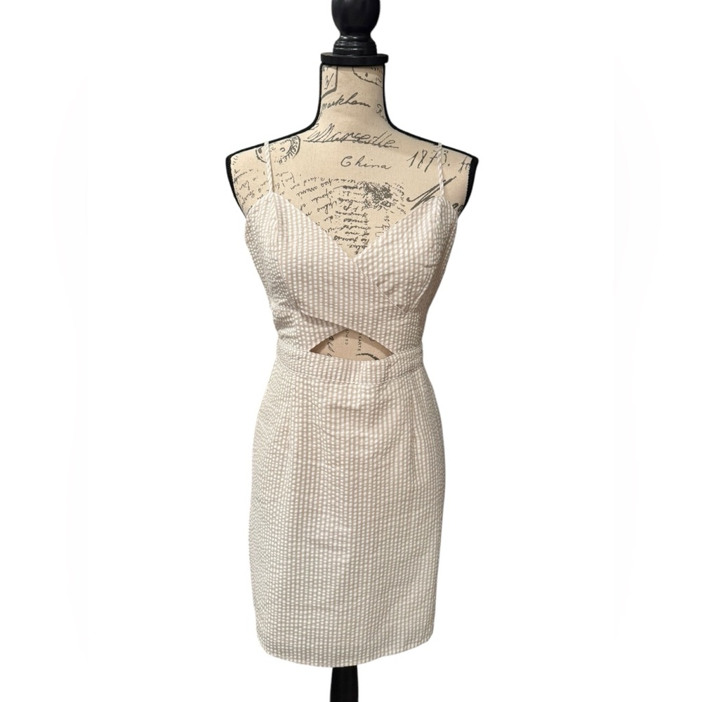 Forever 21 Sun Dress Seersucker NWT Women’s Size Large Beige and White Stripe - Picture 1 of 11